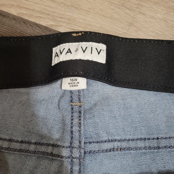 📌SOLD📌Jeans - Picture 5 of 5